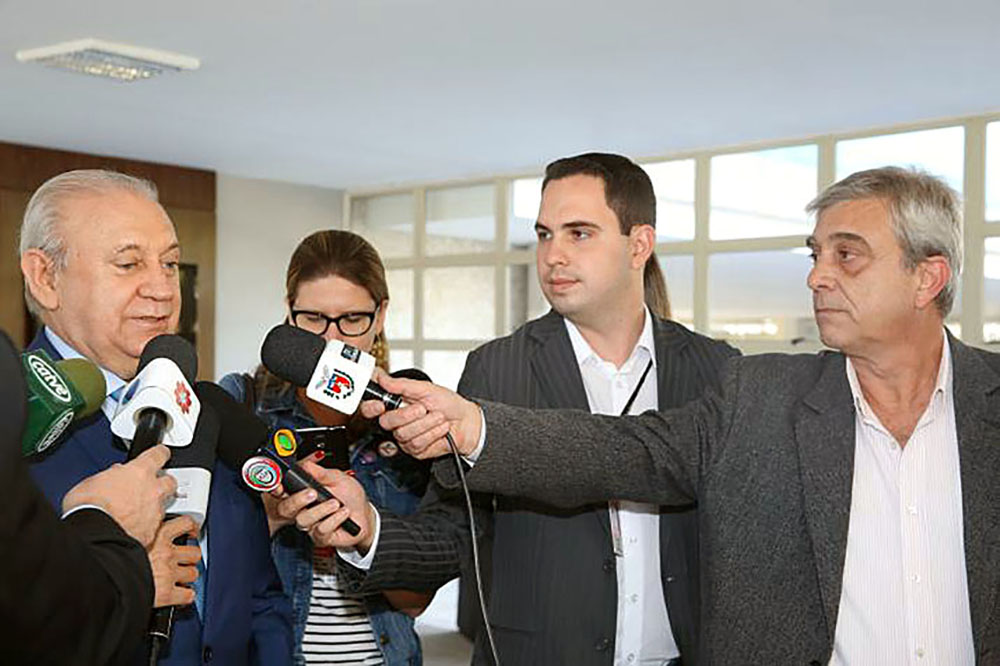 Novo painel e sistema de votação em Plenário garantirá mais transparência nos trabalhos 3 alep011 Novo painel e sistema de votação em Plenário garantirá mais transparência nos trabalhos