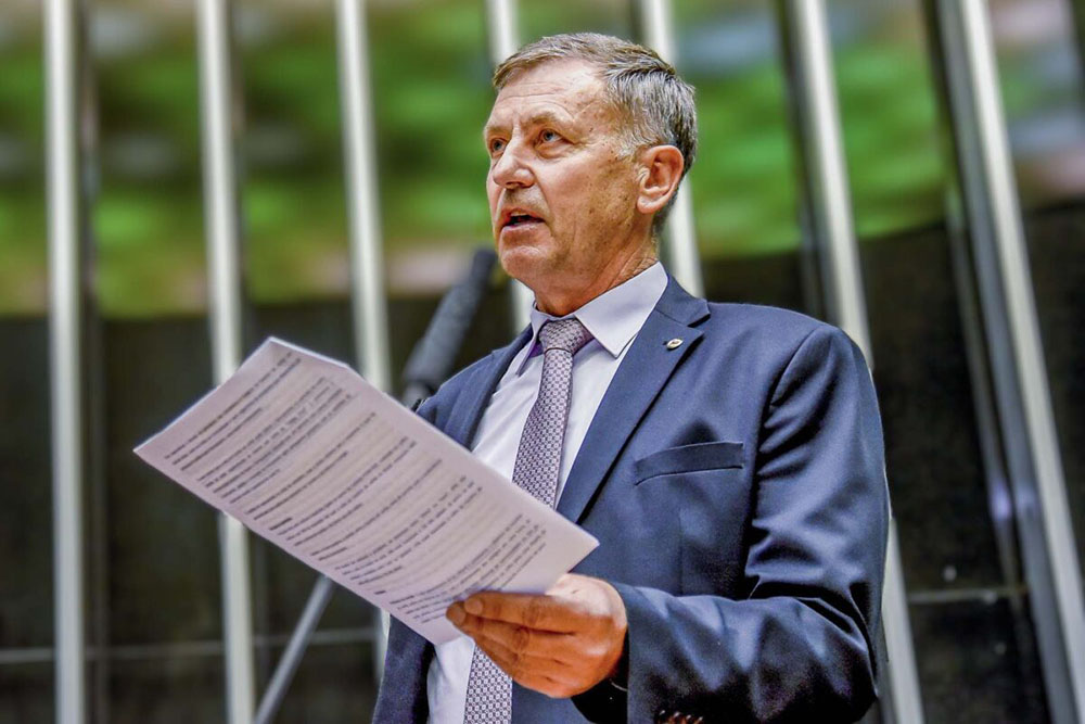 Projeto do deputado Luizão Goulart prevê ampliação de serviços públicos digitais 5 luizao Projeto do deputado Luizão Goulart prevê ampliação de serviços públicos digitais