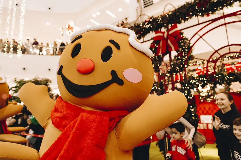 Com tema "A Fábrica de Biscoitos", Natal do Palladium Curitiba oferece experiência doce para toda família e atividades interativas para crianças 4 A Fábrica de Biscoitos