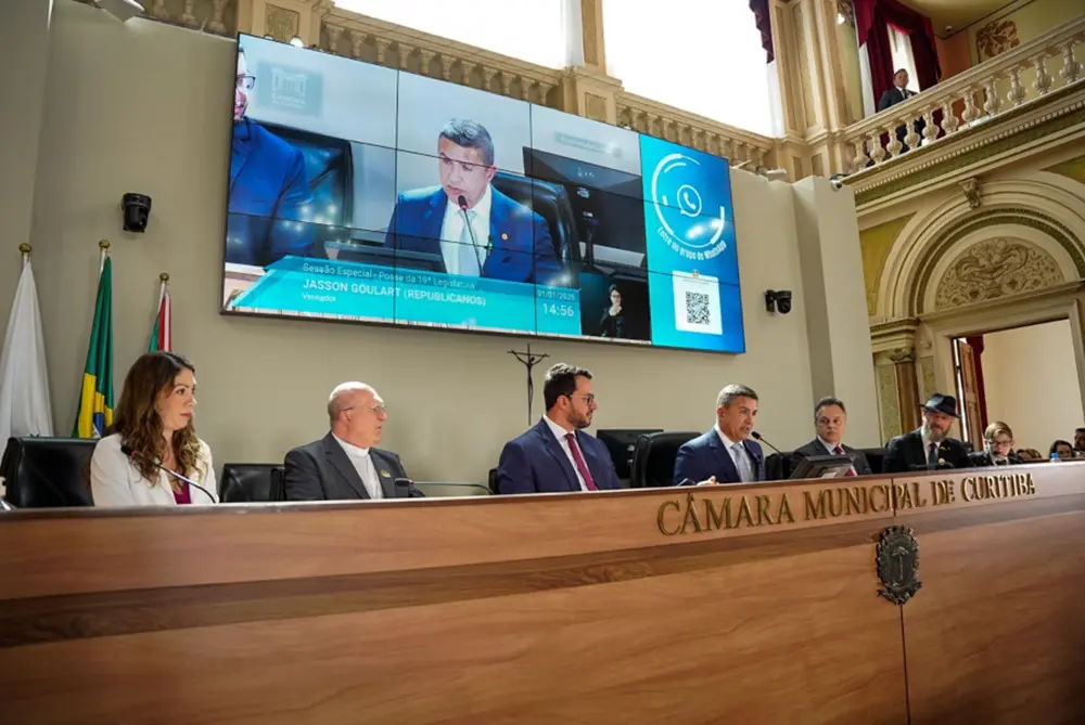 Vereadores da 19ª legislatura da Câmara de Curitiba são empossados 6 Câmara de Curitiba