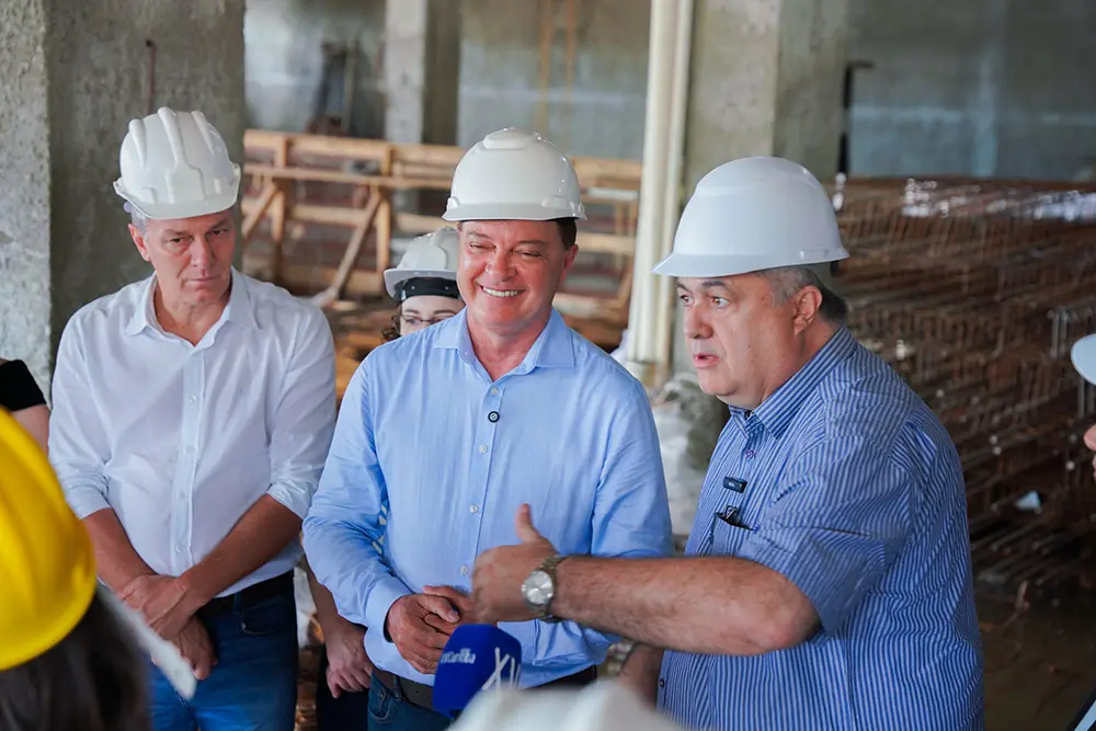 Prefeito Helder Lazarotto e secretário Beto Preto vistoriam obras do novo Hospital Geral de Colombo 9 Hospital Geral de Colombo