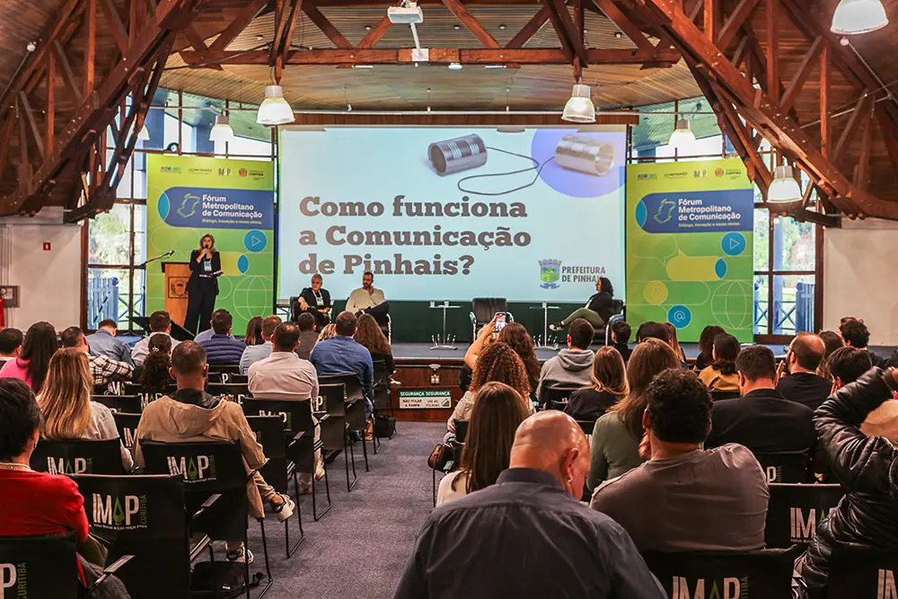 Pinhais apresenta case de sucesso em Comunicação no Fórum Metropolitano de Curitiba 9 Forum Metropolitano de Comunicacao
