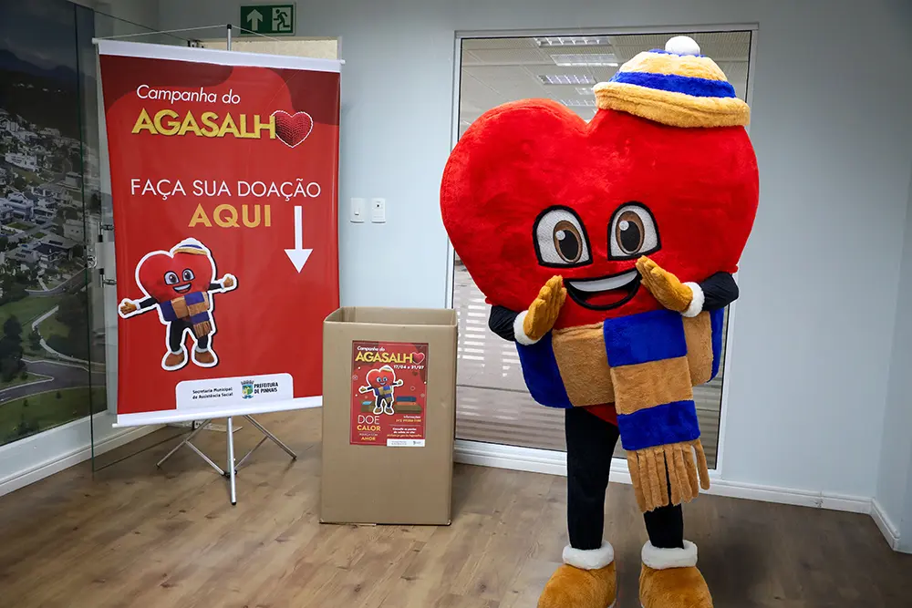 Zé Cachecol incentiva doações na Campanha do Agasalho de Pinhais com chegada de frente fria 8 ze cachecol