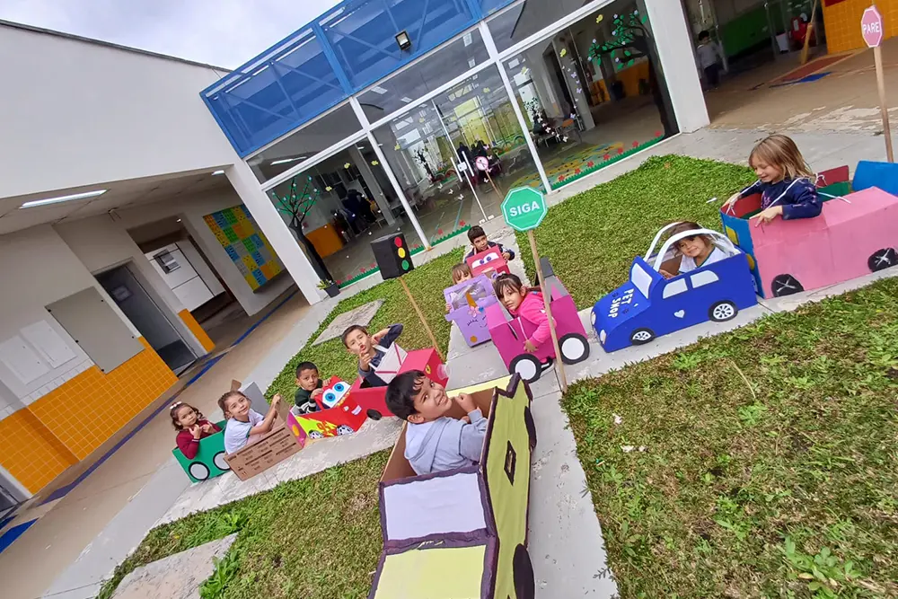 Escolas de Campina Grande do Sul conscientizam crianças no Maio Amarelo por um trânsito seguro 2 campina grande do sul